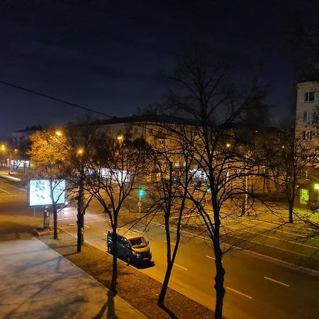 1-Room View Apartment Near Inturist On Sobornyi Avenue 143, By Grandhome Zaporizhia Exteriör bild